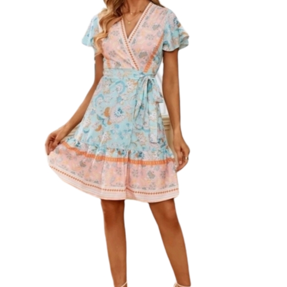 Dresses & Skirts - Boho Cottagecore Floral Wrap Dress